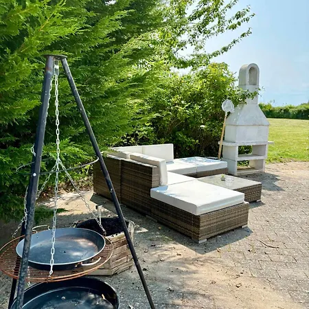 Talian Charm At Vineyard Near 펜션 Karrebæksminde